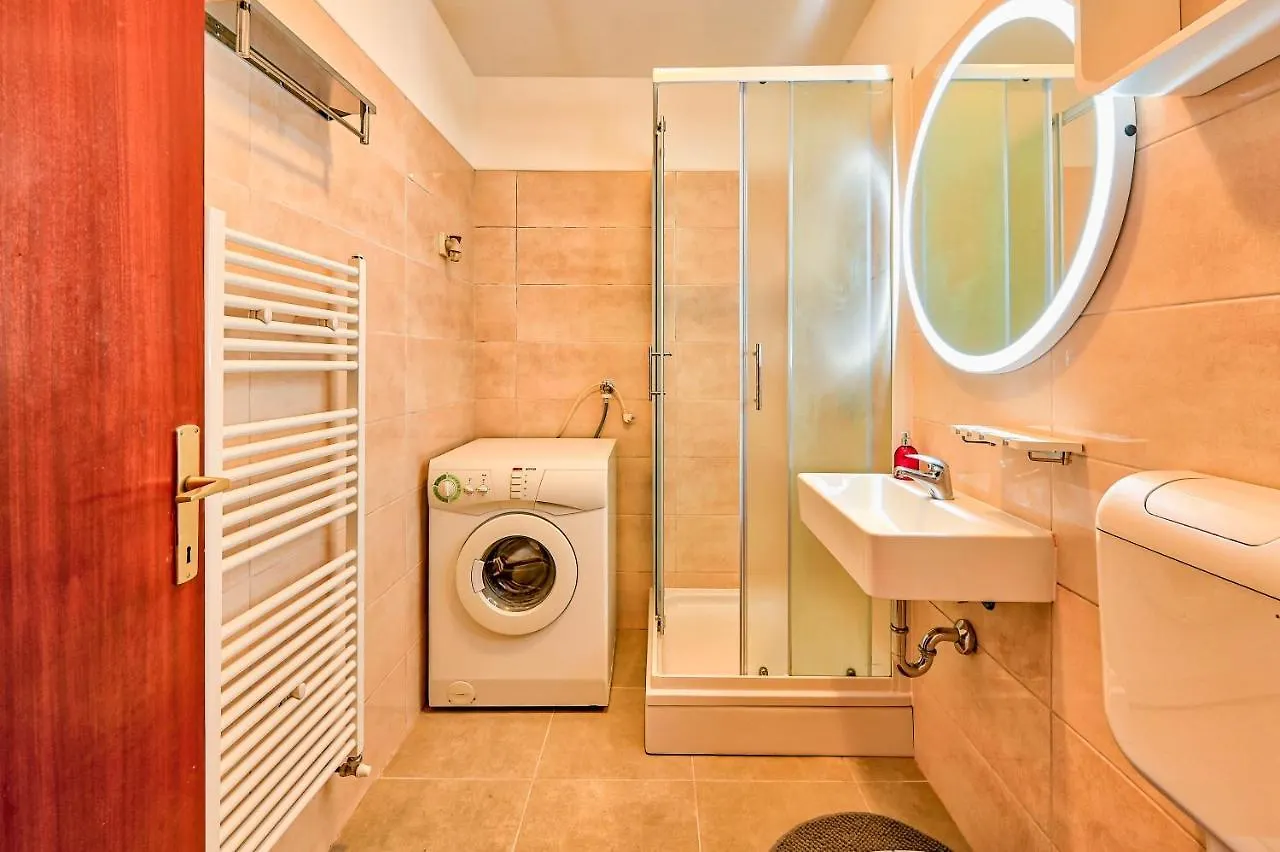 Apartments Marija Pula 0*,  Croatia